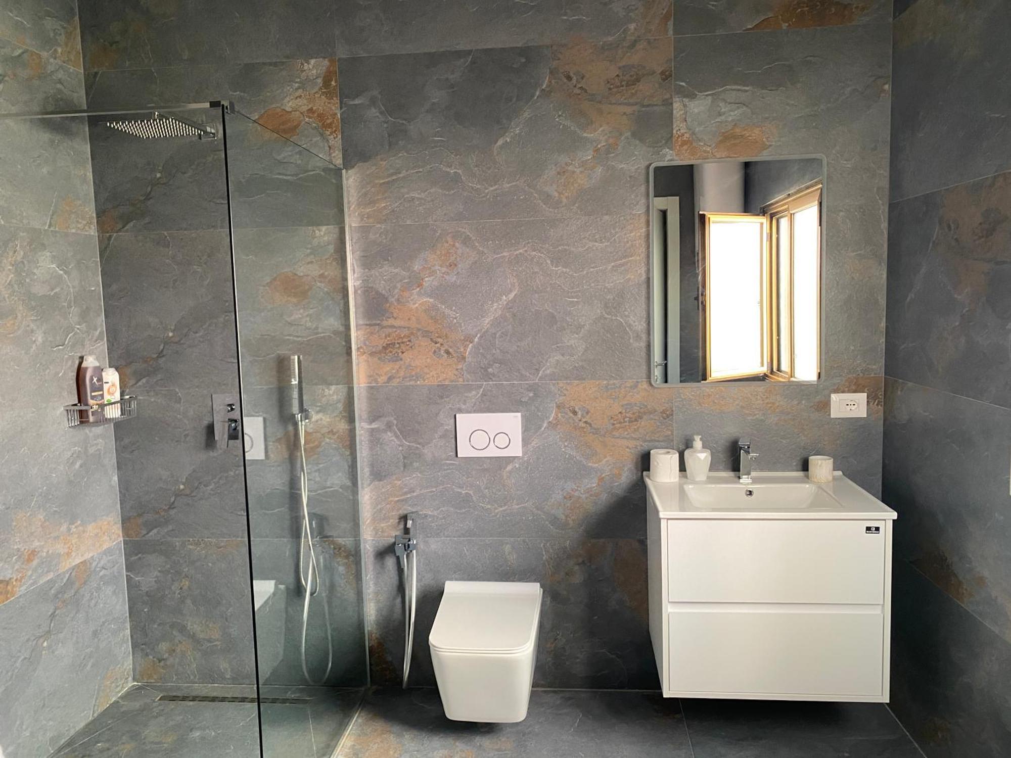 Tirana Central Rooms Pazari Luaran gambar